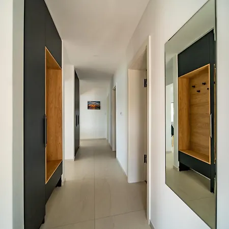 Veronica With Pool First Line At Sea Palit