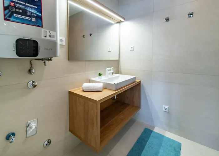 Apartment Veronica With Pool First Line At Sea *