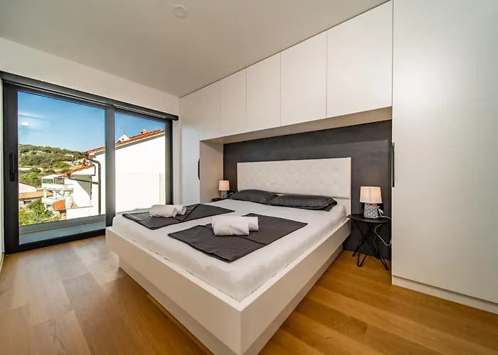 Apartment Veronica With Pool First Line At Sea *