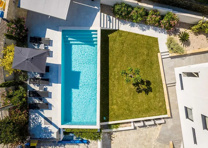 Apartment Veronica With Pool First Line At Sea *