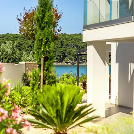 Apartmán Veronica With Pool First Line At Sea *