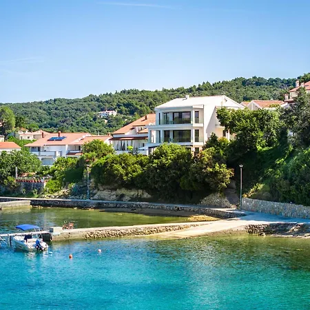 Apartmán Veronica With Pool First Line At Sea *